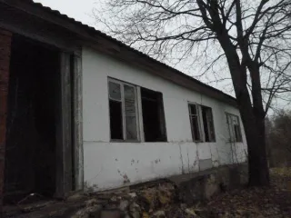 Земельный участок 2279 кв.м с нежилым зданием 409,3 кв.м, Калужская область. Земельный участок площадью 2279 кв. м, кадастровый номер 40:17:031001:185, с расположенным на нем объектом недвижимого имущества – здание, 40:17:030101:638. Год ввода в эксплуатацию: 1954. Количество подземных этажей: 0…