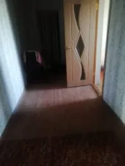 Доля дома 120,2 м² и участка 3872 м² в Ульяновской области. 1/3 доля в праве на жилое здание, площадь 120,2 кв.м., кадастровый номер: 73:20:020503:127 и 1/3 доля в праве на земельный участок, площадь 3872 кв.м., категория земель: земли населенных пунктов, разрешенное использование: для ведения…