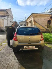 Renault Sandero Stepway 2012 года, цвет бежевый. VIN: X7LBSRBYNCH500897, ПТС: 53НС734170. Модель двигателя: К4МС697, бензиновый, номер D015330, мощность 103 л.с., объем 1598 куб.см. Максимальная масса 1615 кг, масса без нагрузки 1138 кг.