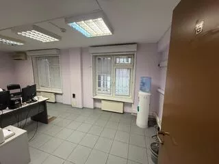Нежилое помещение - 1 008,8 кв.м, кадастровый номер 77:01:0006020:4213, Адрес: Москва, вн. тер. г. муниципальный округ Таганский, Краснохолмская наб., д. 3, пом. 4Н;
Нежилое помещение - 274,4 кв.м, кадастровый номер 77:01:0006020:4214, Адрес: Москва, вн. тер. г. муниципальный округ Таганский…