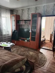 1/5 доли в жилом помещении, 37,2 кв.м., Тамбовская обл. 1/5 доля в праве на жилое помещение, площадь: 37,2 кв.м., адрес (местонахождение): Россия, Тамбовская обл., г. Мичуринск, ул. Резолюционная, д.110, кв.12, кадастровый номер: 68:26:0000150:466