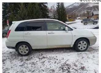 Suzuki Aerio 2002 года, разукомплектованный легковой автомобиль (требуется капитальный ремонт, не на ходу), марка: SUZUKI, модель: AERIO, год изготовления: 2002, VIN: отсутствует, кузов №: RB21S 200708