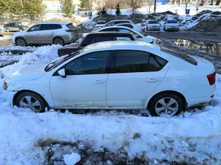 Škoda Octavia 2016, автомобиль марки SKODA модель Octavia 2016 г.в., VIN номер XW8AC6NEXHH012015. С имуществом можно познакомиться, звонить по будням с 09:00 до 18:00 по телефону +79872540172 для согласования времени и обстоятельств осмотра по предварительной записи у организатора торгов.