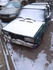 Легковой автомобиль, марка: ВАЗ 21043, зеленый цвет, 1998 г. в., 71.4 л.с., гос. номер В409СЕ799, VIN: XTA210430X0702144. Не заводится, мелкие следы коррозии.