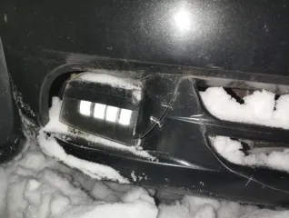 Chevrolet Lanos 2009 года, черный цвет, госномер В207ТР43, VIN XUUNF19BJ9C000178. Находится в г. Киров, Кировская область, Заготзерновский проезд, д. 14. VIN указан по данным ГИБДД, фактический установить не представилось возможным. Автомобиль закрыт, ключей и документов нет. Имеются трещины на…