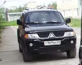 Mitsubishi Pajero Sport 3.0, госномер Т969ВК89, 2007 год выпуска, неисправен, требуется капитальный ремонт.