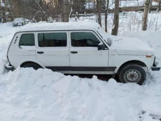 Жилое помещение: квартира, общей площадью 49,8 кв.м., c кадастровым номером: 11:12:1601003:144, расположенная по адресу: Республика Коми, г. Печора, пгт. Изъяю, ул. Юбилейная, д.17, кв.67 Прицеп тракторный НОЭМЗ 8270 0000010 Заводской номер машины  рамы  827000000100А0048 Жилое помещение: квартира…