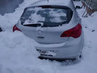 Opel Astra 2010 года, 140 л.с., пробег 206113 км. VIN: XUFPD6DC5B3002488.