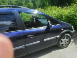 Opel Zafira Elegance 2001 года, VIN: W0L0TGF751H013323. Техническое состояние не проверялось.