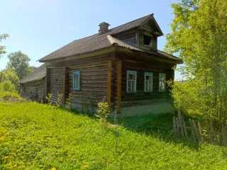Нежилое здание 54.4 кв.м Угличский округ Нежилое здание вместе с земельным участком, расположенное по адресу: Ярославская обл., Угличский округ, д. Варгуново, д. 43. Требует ремонта, с существенным износом. Количество этажей : 1 Кадастровый номер: 76:16:010305:453 Материалы наружных стен здания …