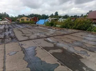 Нежилое здание 643.7 кв.м и земельный участок 841 кв.м, Республика Татарстан. Здание нежилое по адресу Республика Татарстан, г. Чистополь, ул. Фрунзе, зд. 83Б, кад. №: 16:54:160102:268, площадь: 643.7 кв.м., общая долевая собственность, доля в праве 2/3. Земельный участок под промышленные…