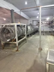 Имущественный комплекс в Татарстане: здание цеха забоя 1072 кв.м, контора 589.3 кв.м, гараж 294.6 кв.м, склад минеральных удобрений 1186.2 кв.м, арочный склад 657 кв.м, зернохранилища 620.4 кв.м и 625.5 кв.м, пункт технического обслуживания 388.7 кв.м, фуражный склад 1124.7 кв.м, зерносклады 629.2…