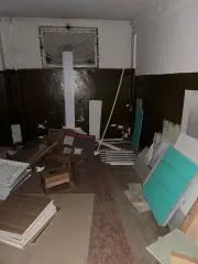 Нежилое помещение 227,5 кв.м, Воркута, ул. Димитрова, 15к1 (Республика Коми). Нежилое помещение (к/н 11:16:1704001:3702), расположенное по адресу Республика Коми, г. Воркута, ул. Димитрова, д. 15, корп. 1, общей площадью 227,5 кв. м.