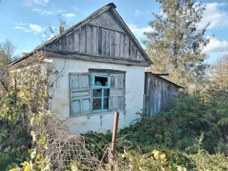 Дом 22.9 м², участок 912 м², Краснодарский край, Абинский район, ст-ца Холмская, ул. Крылова, 25. Жилой дом, общей площадью 22,9 м.кв., с кадастровым номером 23:01:0904236:1423. Земельный участок, площадью 912 м.кв.; категория земель – земли населенных пунктов; разрешенное использование – для…