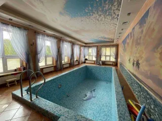 Дом и здание, 403,3 и 110,5 кв.м, участок 2 500 кв.м, Московская область. Дом 403,3 кв.м, здание 110,5 кв.м и земельный участок 2 500 кв.м в Московской обл. Здание, кадастровый номер: 50:16:0104002:2686, назначение объекта недвижимости: жилое, адрес: Российская Федерация, Московская область…