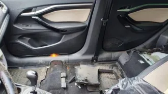 Lada Vesta 2018 года, 122.4 л.с., пробег 75560 км, автоматическая коробка передач. Цвет кузова белый. VIN: XTAGFL320JY210184. Двигатель: номер 21179 0046903, объем 1774 см³. Является залоговым имуществом.