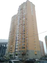 Квартира, состоящая из 1 (одной) комнаты общей площадью 52,4 кв.м., расположенная на 20 этаже 25-этажного дома, по адресу: Московская область, г. Красногорск, б-р Красногорский, д. 7, кв. 171, кадастровый номер: 50:11:0020213:9973