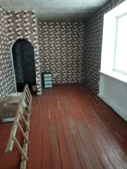 1/4 доли 2 квартир и жилого дома 35,1 кв.м, Кемеровская область 1/4 доля квартиры в Кемеровской обл. еще 1/4 доля квартиры в Кемеровской обл. еще жилой дом, площадь 35,1 кв.м., адрес (местонахождение): 652011, Кемеровская область - Кузбасс, Яшкинский р-н, пгт Яшкино, ул Лесоводов, д 2А, кв 4…
