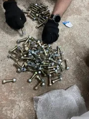 Годные остатки запчастей согласно приложению. Проверка исправности имущества не проводилась. Товаросопроводительные документы не передавались. Погрузка и транспортировка имущества с места хранения осуществляется покупателем силами и за его счет. Имущество продается в том виде, комплектности и…