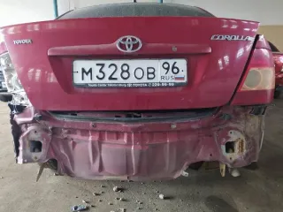 Toyota Corolla 2005 г.в., г/н М328ОВ96, VIN: JTDBZ20E200137575, цвет кузова: темно-красный, объем двигателя: 1598 см³, мощность: 80.880/110.0 л.с., тип: легковой седан. Автомобиль после ДТП. Повреждения на передней и задней части автомобиля. Коррозия по периметру кузова. Ключи в наличии, документов…