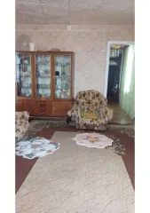 Доли квартиры 62,8 кв.м, Оренбургская область, Саракташский район 1/4 доля квартиры в Оренбургской обл. еще 1/4 доля квартиры в Оренбургской обл. еще 1/4 доля в праве на жилое помещение, площадь: 62,8кв.м., адрес (местонахождение): Оренбургская область, Саракташский район, п. Саракташ, ул…