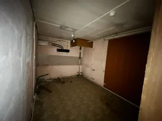 Нежилое помещение 76.4 кв.м, Санкт-Петербург, улица Константина Заслонова, д. 17, литера А, пом. 2-Н. Назначение: нежилое, этаж: цокольный, кадастровый номер 78:31:0001697:2495. Право собственности подтверждается записью в ЕГРН от 28.03.2001 № 78-01-59/2001-476.1.