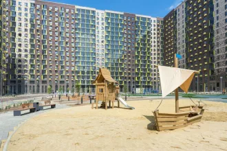Однокомнатная квартира, общая площадь 30.3 кв.м., этаж 12, Кадастровый номер:50:21:0060103:12424. 
Расположенная по адресу: Московская область, Ленинский городской округ, деревня Мисайлово, микрорайон Пригород Лесное, шоссе Пригородное, дом 30, квартира 186
Имущество обременено залогом АО…