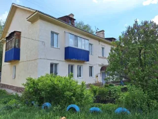 Комната 8,9 кв. м, Республика Башкортостан, адрес: г. Ишимбай, Революционная ул., д. 11, кв. 2, комн. 1, 1 этаж, кадастровый номер 02:58:020239:611, ограничения и обременения: зарегистрированные в жилом помещении лица и/или право пользования жилым помещением у третьих лиц - отсутствует, наличие…