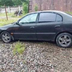 Toyota Avensis 1999 автомобиль Toyota Avensis, г.р.н. Х685СТ98 (номерной знак на автомобиле отсутствует), VIN № SB153ABN00E073710, 1999 г.в., цвет черный, не на ходу, двери заблокированы, ключи отсутствуют