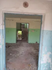 Нежилое здание общей площадью 872,40 кв. м, кадастровый номер: 55:17:310101:778, назначение: нежилое, расположенное по адресу: Омская область, Нововаршавский район, с. Черлакское, ул. Совхозная, д. 4, и земельный участок под ним с кадастровым номером 55:17:310101:385, площадь 2437,0 кв.м…