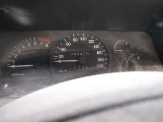 Daewoo Nexia 2004 года, VIN: XWB3D31UD4A024458. Кузов имеет очаги глубокой коррозии пола, арок колес, дверей, деталей оперения, следы ремонта деталей кузова, повреждения лакокрасочного покрытия и обивки, сколы и трещины стекла ветрового окна. В результате ненадлежащих условий и длительного хранения…