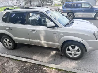 Hyundai Tucson 2005 года выпуска, VIN KMHJN81DP6U258193.