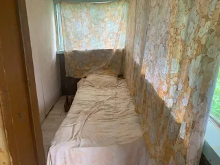 Садовый дом 10,9 кв.м. и земельный участок 408 кв.м. в Ижевске Земельный участок, категория земель: Земли населенных пунктов, разрешенное использование: садоводство, общая площадь 408 кв. м., адрес объекта: Удмуртская Респ. г. Ижевск ул. Школьная,71, СТ "Восход", дом уч. 92. Кадастровый номер…