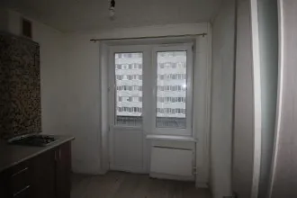 Жилое помещение 37.4 кв. м, Москва, по адресу: г. Москва, пер. Госпитальный, д. 8, кв. 79, общей площадью 37,4 кв. м (этаж № 12), кадастровый номер: 77:01:0003013:2880. Вид жилого помещения: Жилое. Общая площадь: 37.4.