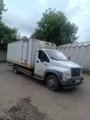 Фургон рефрижератор специализированный, рефрижератор. Марка шасси 2824FS. Марка базового ТС ГА3, модель ГАЗон Next. VIN XU42824FSM0000211. Госномер К767КЕ790. Год выпуска 2021. Пробег 203416 км. Номер кузова C41RB3M0049200. Цвет белый. Рабочий объем 4433 см³. Мощность 124.2 кВт/168.9 л.с…