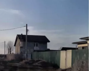 Земельный участок, площадь 802+/-6 кв.м., назначение: земли населенных пунктов, кадастровый (условный) номер: 23:43:0143021:4057
Жилой дом, площадь 541,20 кв.м., назначение: жилое, количество этажей: 3, кадастровый (условный) номер: 23:43:0143021:51651
Адрес (местонахождение): Россия, край…