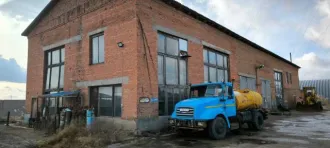 База в Астраханской области, с. Черный Яр, ул. Костякова, д. 9: земельный участок 33499 кв.м и строения. Состав: земельный участок с кадастровым номером 30:11:130201:106 площадью 33499 кв.м; арочное сооружение Ангар, 386 с кадастровым номером 30:11:130201:4074 площадью 491,8 кв.м; благоустройство…