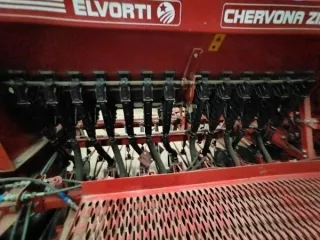 Сеялка зернотуковая СЗ-4-06 "Астра". Год выпуска: 2017.
