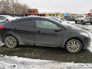 Kia Cerato 2014 года, 130 л.с., 155505 км. Автомобиль легковой, марка: Kia, модель: YD (Cerato, Forte), VIN: XWEFX411BE0004641, гос. рег. номер: Е049СН174, год изготовления: 2014