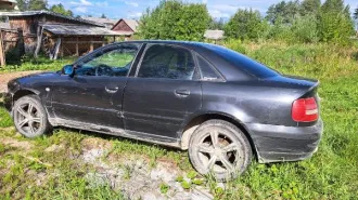 LADA Granta, Audi A4 1999, LADA 210740 2010. Автомобиль LADA 219010 (LADA GRANTA), г.р.з. М830СУ29, VIN ХТА219010Н0435653, 1 шт. В комплекте ПТС, СТС, ключи зажигания. Автомобиль AUDI A4, 1999 г.в., г.р.з. К987УС29, VIN WAUZZZ8DZYA067361, 1 шт. В комплекте ПТС, СТС. Автомобиль LADA 210740, 2010…