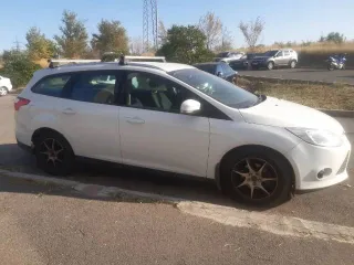 Ford Focus 2013 года, 125 лс, 215000 км, VIN X9FLXXEEBLDK52768.