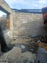 Доля квартиры 82.7 кв.м в городе Орск. Площадь доли 82.7 кв.м, назначение: жилое. Адрес: Россия, Оренбургская область, город Орск, переулок Профсоюзный, дом 6, квартира 1. Кадастровый номер: 56:43:0114014:57.