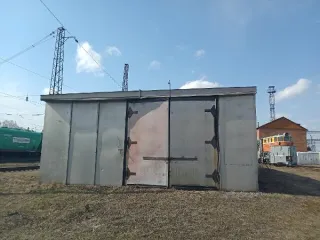 Здание обменного пункта почты площадью 247.6 кв. м. Местоположение: Свердловская область, Нижнесергинский район, рабочий поселок Дружинино, у железнодорожного вокзала. Кадастровый номер: 66:16:0000000:2372. Назначение: нежилое. Количество этажей: 1, подземных этажей: 0. Материал наружных стен: из…