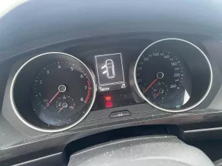 Автомобиль Фольксваген Тигуан, Volkswagen Tiguan VIN XW8ZZZ5NZHG206381 Тип ТС Легковой универсал Категория ТС В/М1 Год выпуска ТС 2017  Шасси  рама  Отсутствует Кузов  кабина, прицеп  № XW8ZZZ5NZHG206381 № двигателя CZC 721736 Цвет черный Мощность двигателя, кВт/л.с. 91,9/125 Тип двигателя…