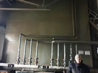 Недвижимое имущество: задание склада сырья, кадастровый номер 13:20:0401001:1685, площадь 648 кв.м; здание зернового склада, кадастровый номер 13:20:0401001:1692, площадь 1276,9 кв.м; здание склада цемента, кадастровый номер 13:20:0401001:1693, площадь 66,1 кв.м; здание погрузочно-разгрузочного…