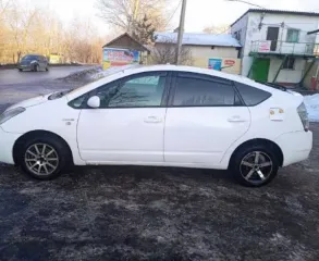 Toyota Prius, 2006 года, 77 лс, 357869 км, АКПП, легковой автомобиль, марка: Toyota, модель: Prius, год изготовления: 2006, цвет: белый, VIN: отсутствует, ПТС: 27РН923099, г/н: У976ХО27, изготовитель (страна): Toyota, мощность двигателя, л. с. (кВт): 77 (57), организация-изготовитель ТС: Япония
