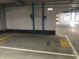 Машино-место площадью 14.30 кв.м, расположенное по адресу: Тюменская область, г. Тюмень, ул. Газовиков, д.75, №320. Кадастровый номер: 72:23:0110002:15267. Дата государственной регистрации: 22.05.2020. Основание государственной регистрации: Акт приема-передачи от 06.01.2020, Договор участия в…