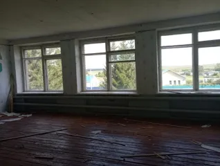 Нежилое здание школы 1812,5 кв.м. Общеобразовательная школа под демонтаж, 1978 года постройки. Общая площадь 1812,5 кв.м., кадастровый номер 16:29:100101:148. Расположена по адресу: Республика Татарстан, Муслюмовский район, с. Семяково, ул. Школьная, д. 32а. Год ввода в эксплуатацию: 1978…