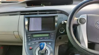 Toyota Prius, 2011 г.в. Легковой автомобиль, марка: Toyota, модель: Prius, год изготовления: 2011, цвет: Темно Серый, ПТС: 25 УР 265107, г/н: Е921ХТ28, изготовитель (страна): Япония, модель двигателя: 2ZR, тип двигателя: Бензиновый, двигатель №: D009656, мощность двигателя, л. с. (кВт): 99 (74,25)…