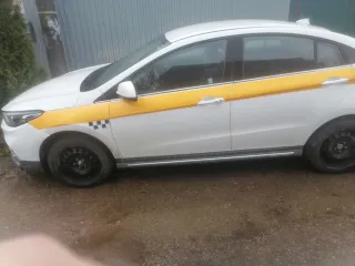 OMODA S5, 2024, белый. Автомобиль, марка, модель ТС: OMODA (S5), VIN: LVVDC21В5RD574965, тип ТС: легковой, год изготовления 2024, цвет - белый. Находится в залоге у ПАО Социальный коммерческий банк Приморья «Примсоцбанк». На имущество наложены ограничения в виде запрета на регистрационные действия…